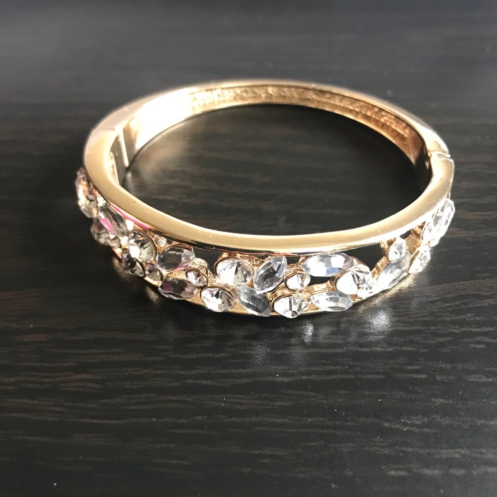 CHARTER CLUB Crystal Filigree Gold Bangle Bracelet